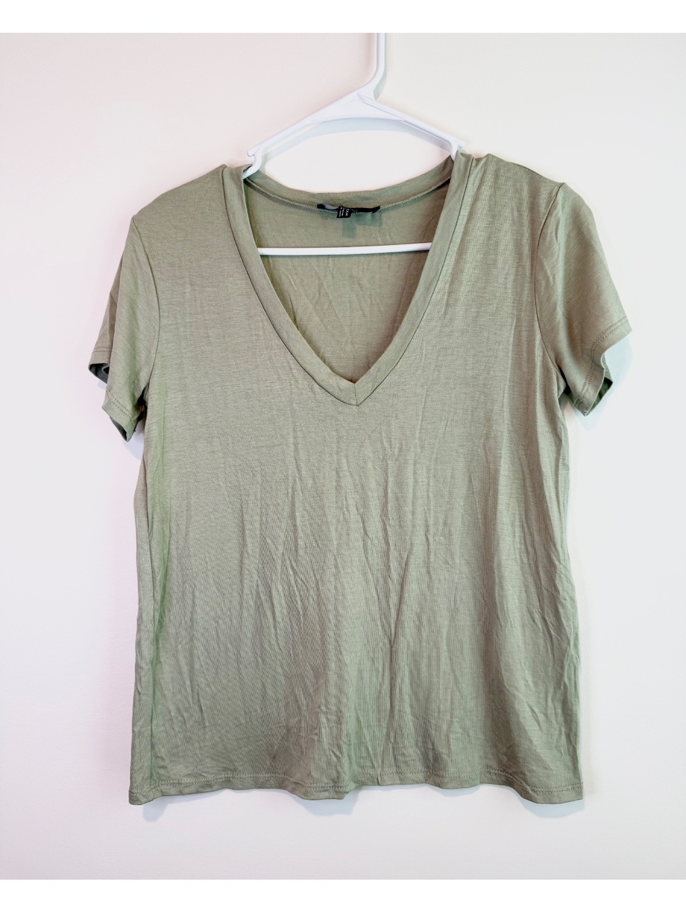 Lulus Light Green Rayon Spandex V-Neck T-Shirt XXS